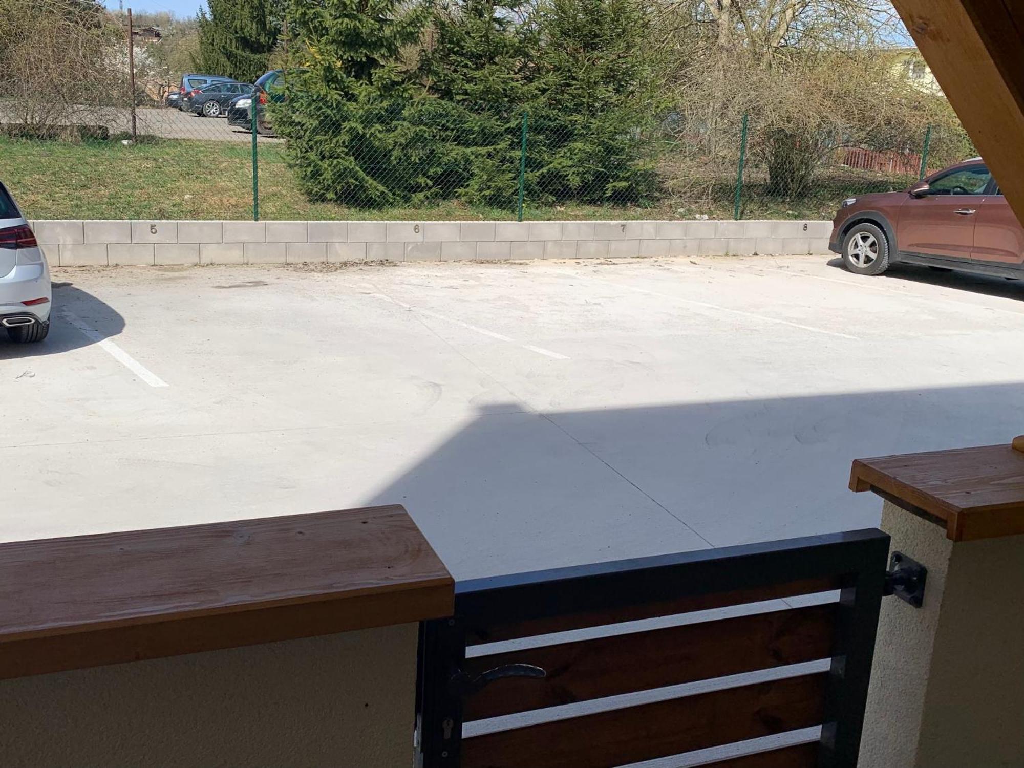 Apartman S Terasou Zvolen Exterior foto